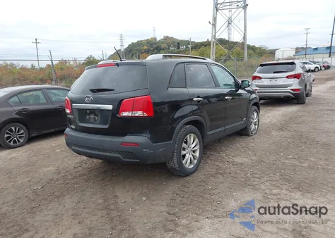 2011 Kia Sorento Lx V6 z USA, uszkodzony, nr VIN 5XYKTDA25BG075636